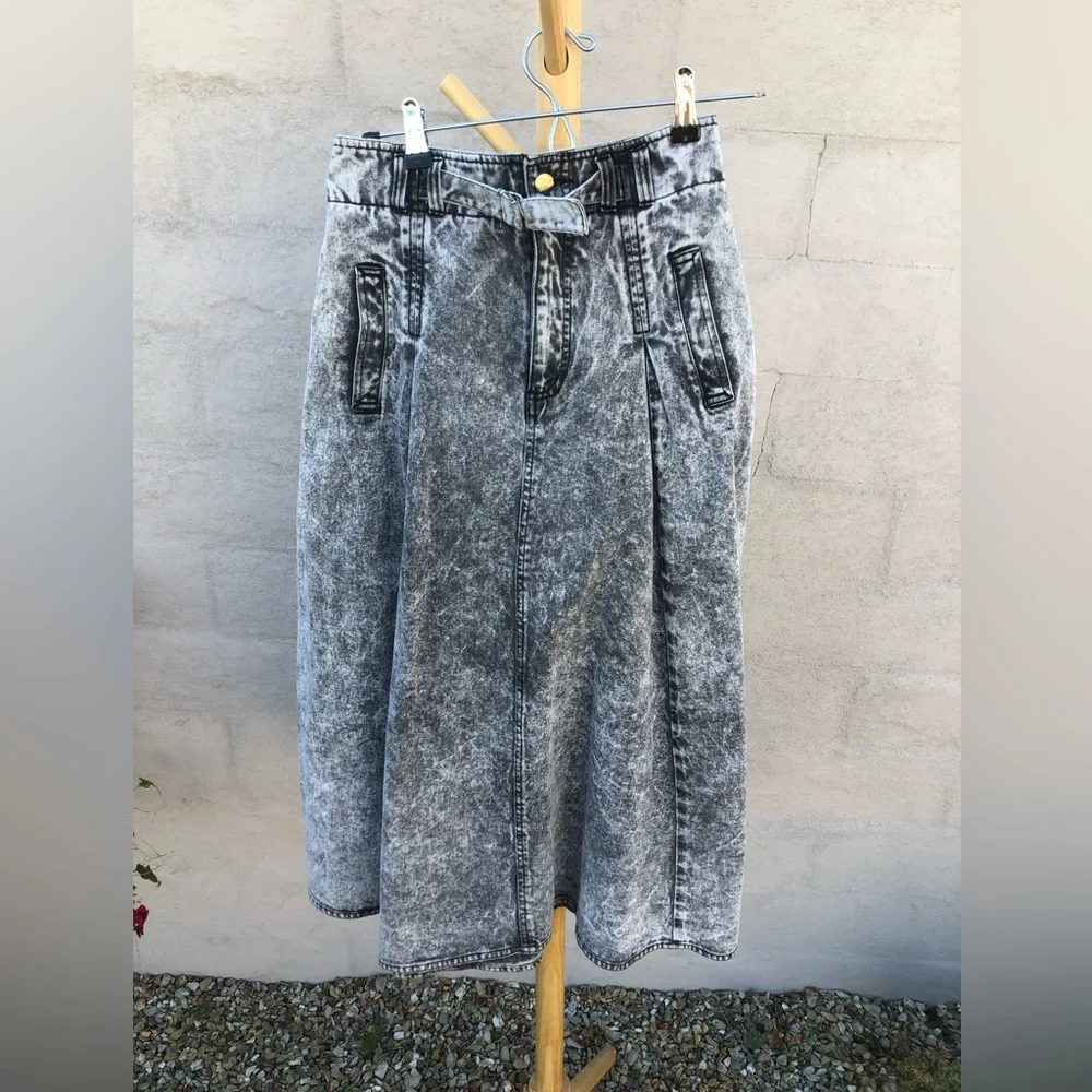 Vintage grey acid wash denim high waisted pleated midi/ maxi denim skirt - Picture 4 of 14